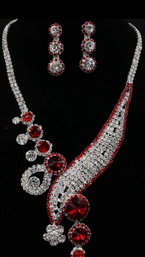 Necklace Set