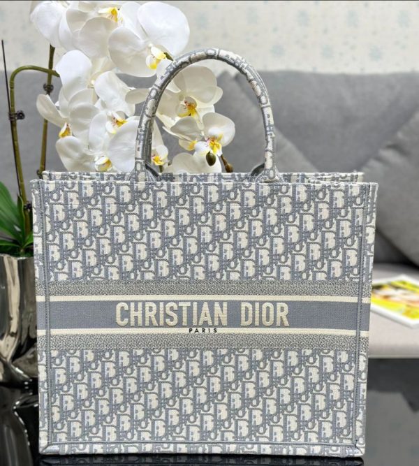 Christian Dior