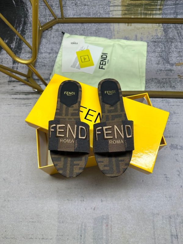 FENDI Sets - Image 2